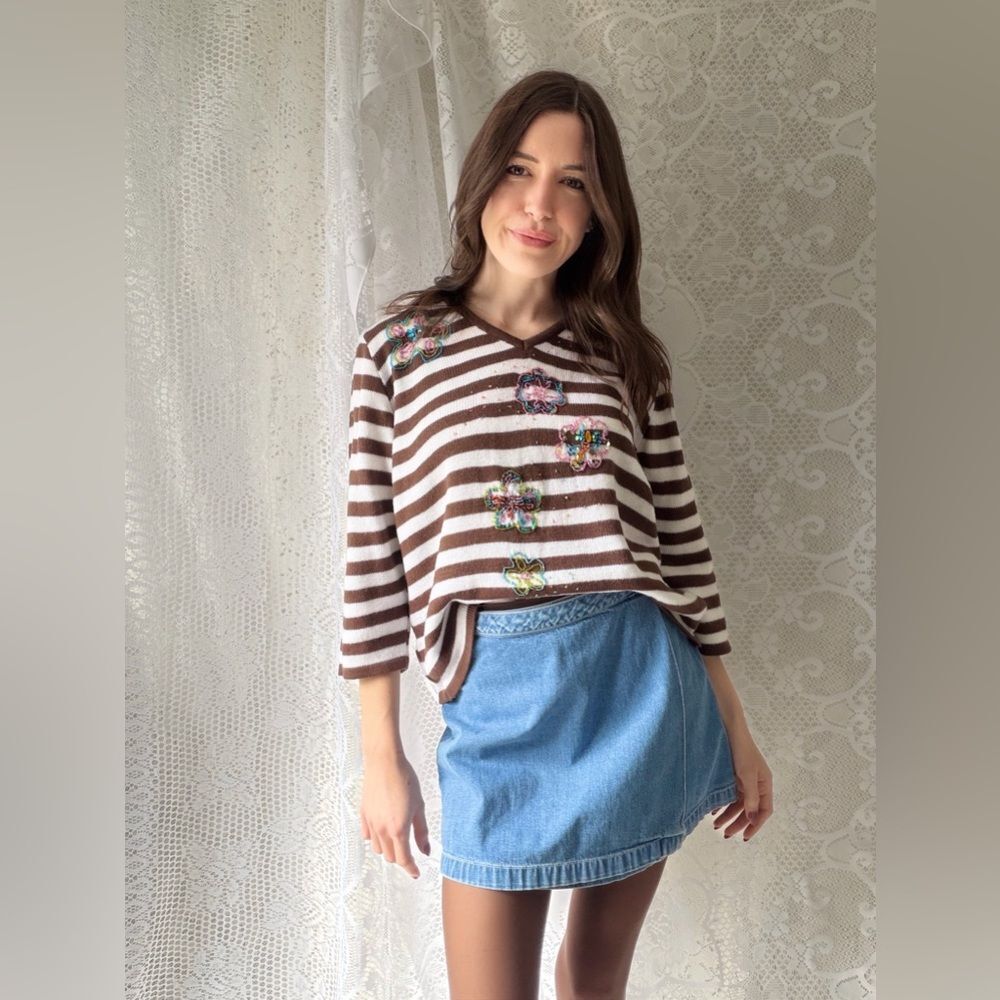 Vintage Striped Floral Beaded Knit Sweater V Neck Soft 90s Cottage - Picture 7 of 16